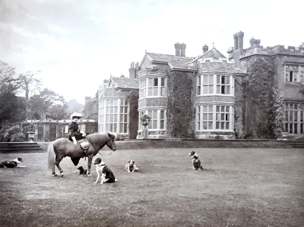 Black & White photo of Lady Hopwood