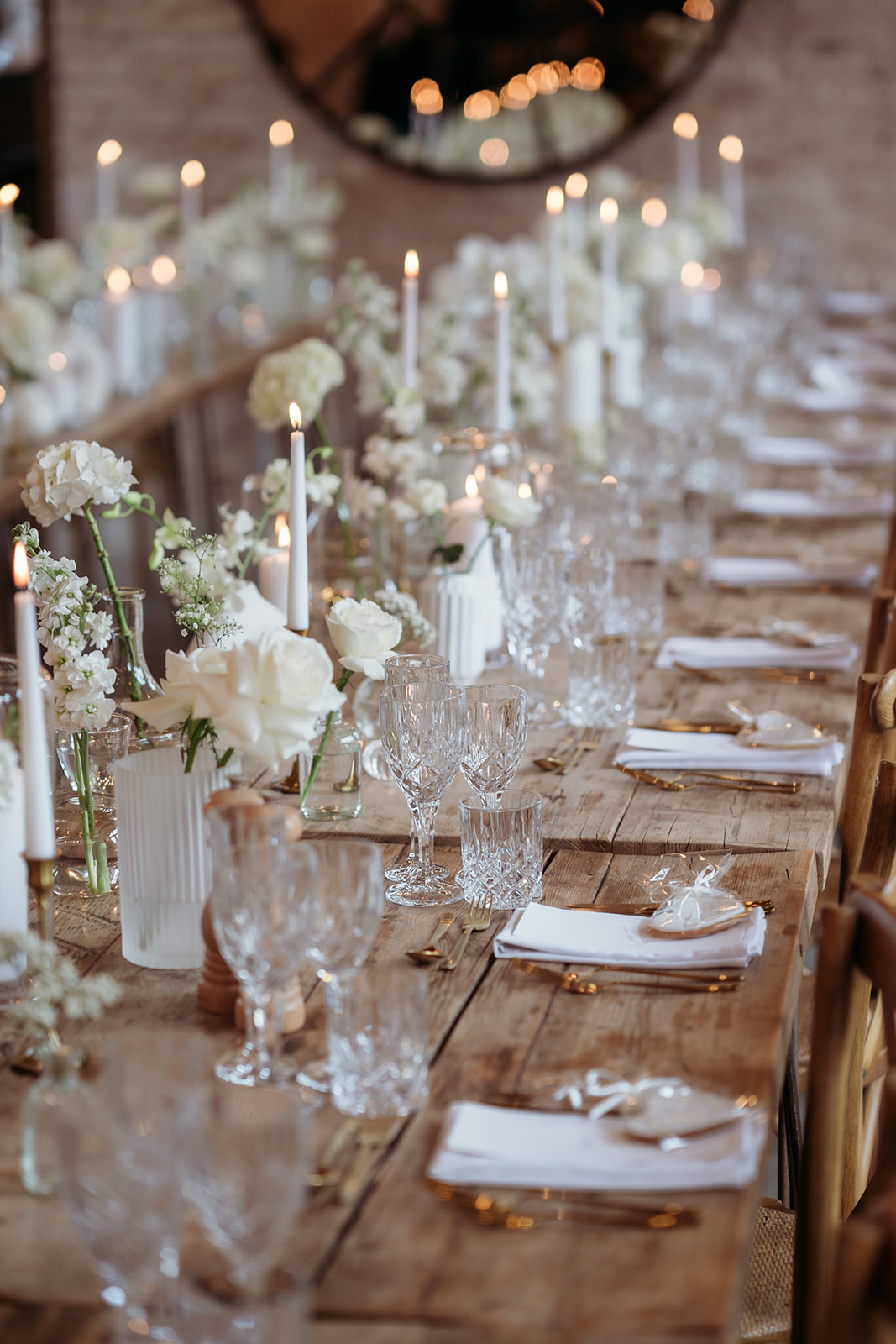 An intimate modern chic white themed luxury wedding at Iscoyd Park for Australian couple by Kamila Novak Photography