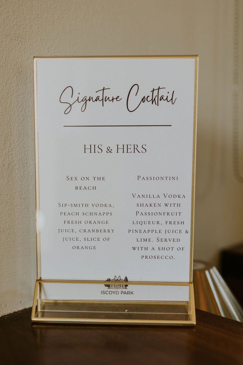 Cocktail Hour Tips from luxury wedding venue Iscoyd Park by Livi Edwards Photography