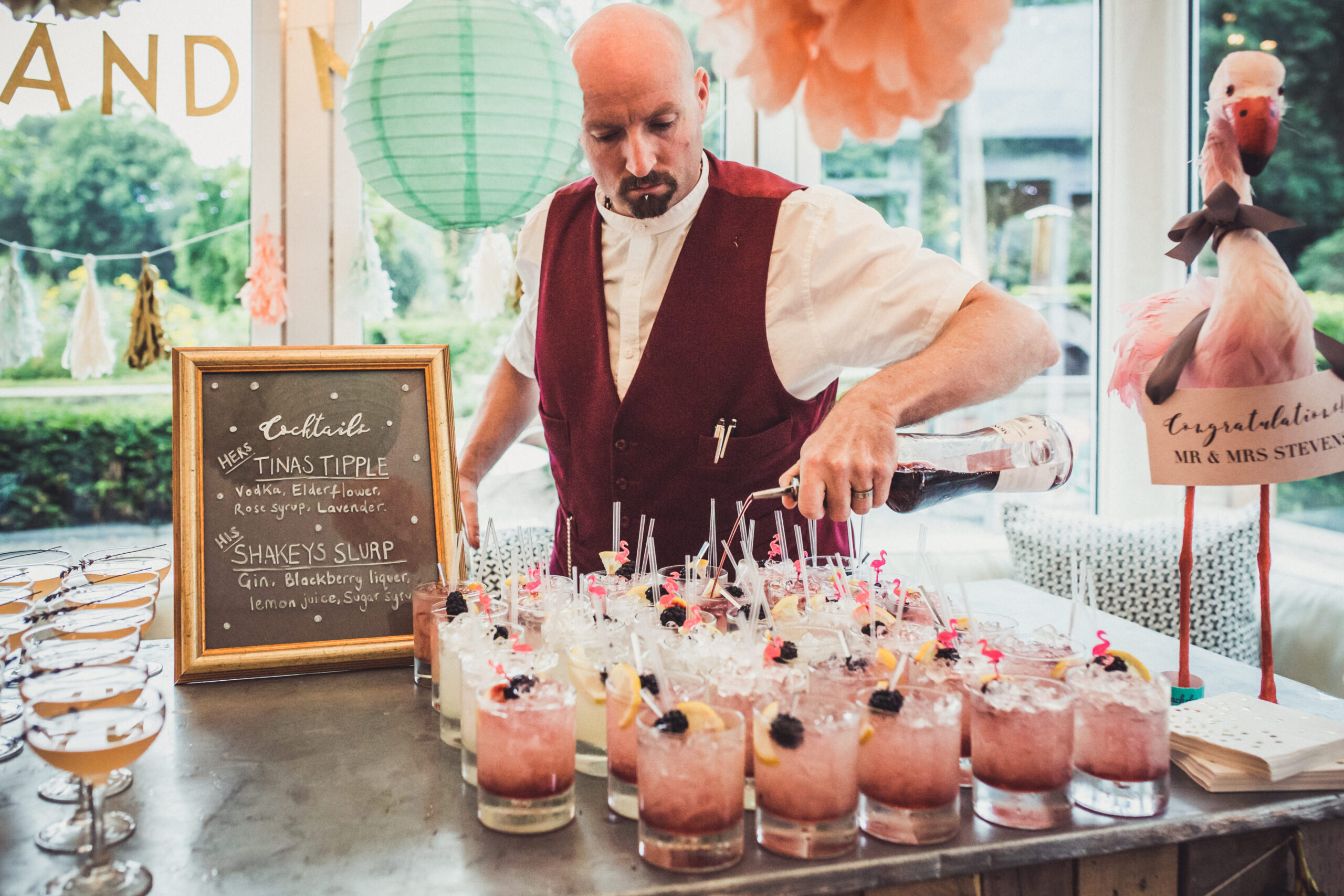 Cocktail Hour Tips from luxury wedding venue Iscoyd Park by Claire Penn Photography