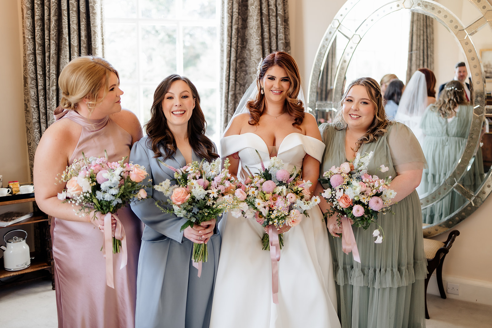 Candy toned Spring wedding inspiration at Iscoyd Park by Elizabeth Jayne Photography