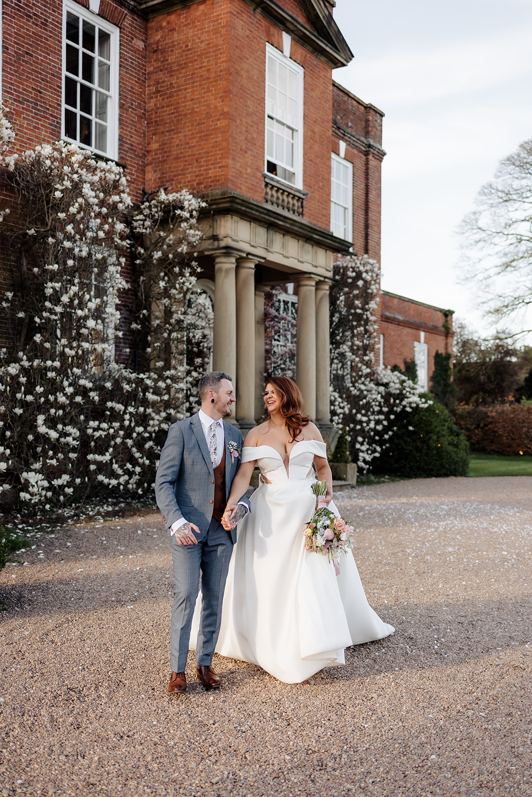 Candy toned Spring wedding inspiration at Iscoyd Park by Elizabeth Jayne Photography