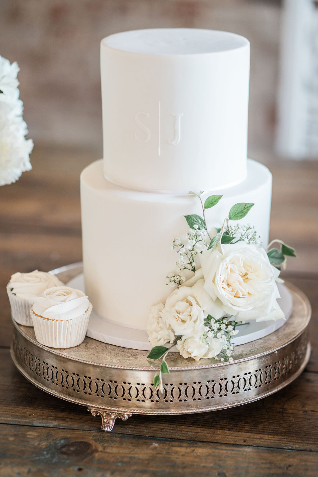 Voluptuous White Wedding Florals at a June Iscoyd Park wedding by Jessica Raphael Photography