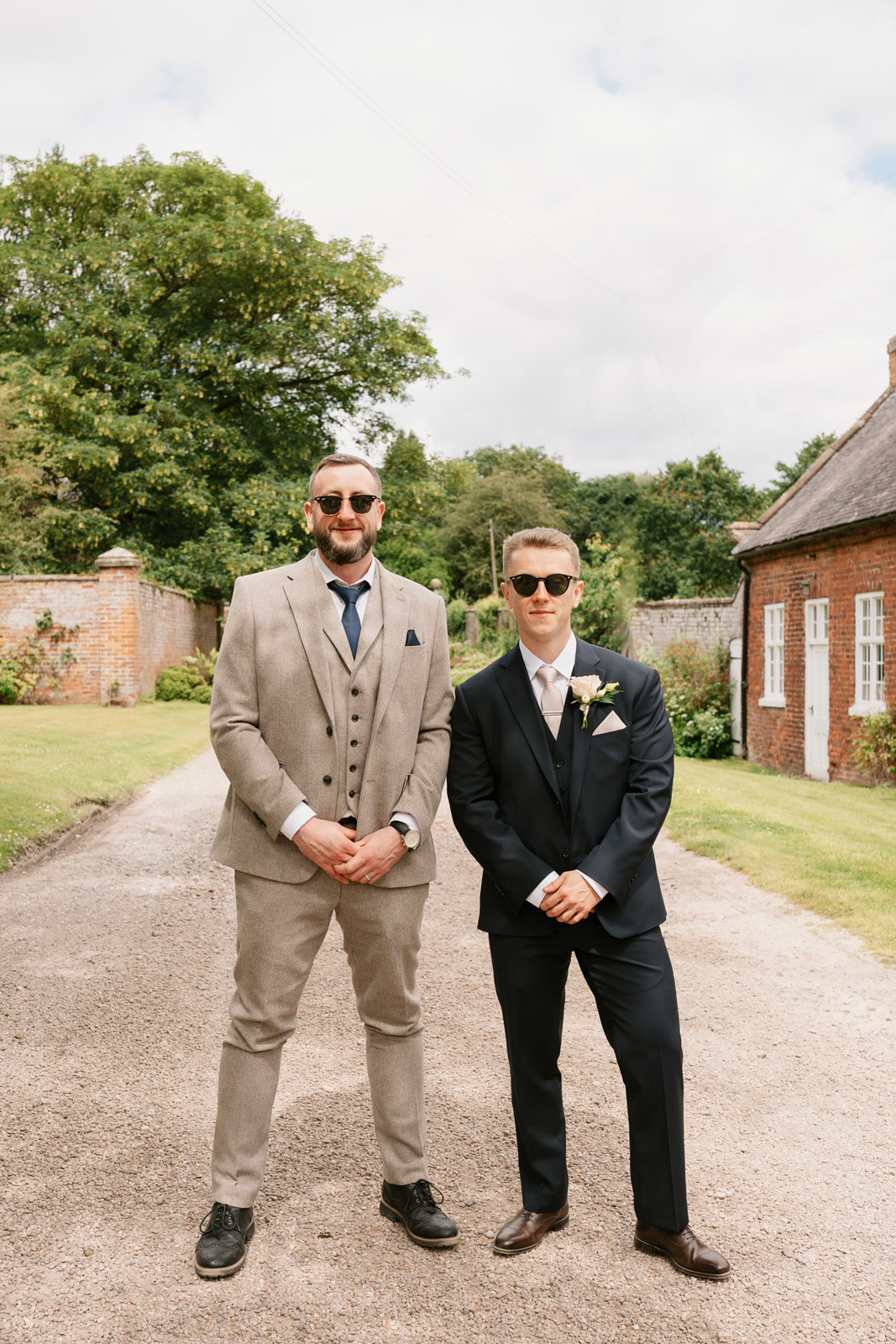 Oversized bows and mocha wedding scheme at this classic English country wedding by Toria Frances Photography