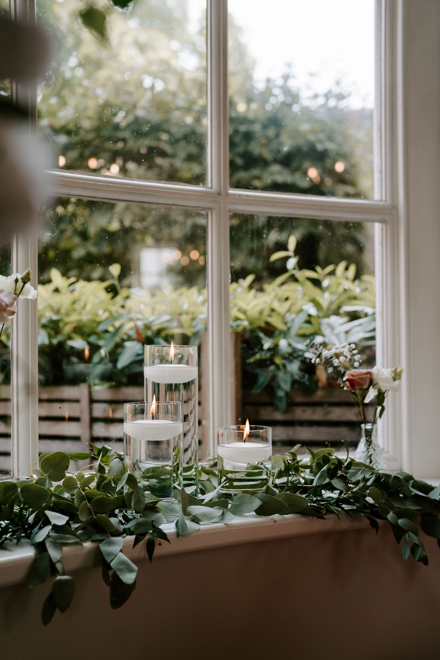 Summer elegance at luxury British wedding venue Iscoyd Park by Lauren Juliette Photography