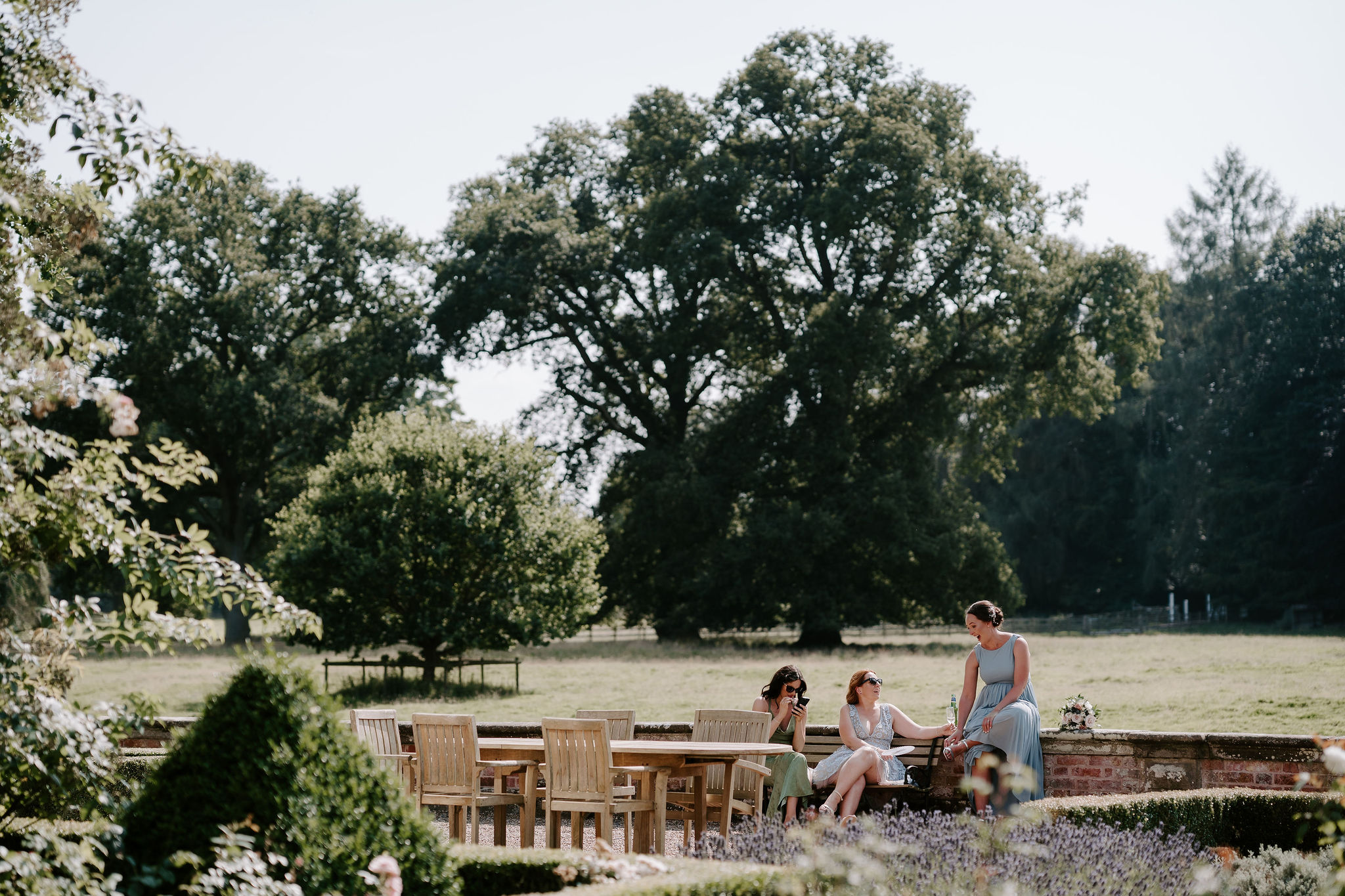 Summer elegance at luxury British wedding venue Iscoyd Park by Lauren Juliette Photography