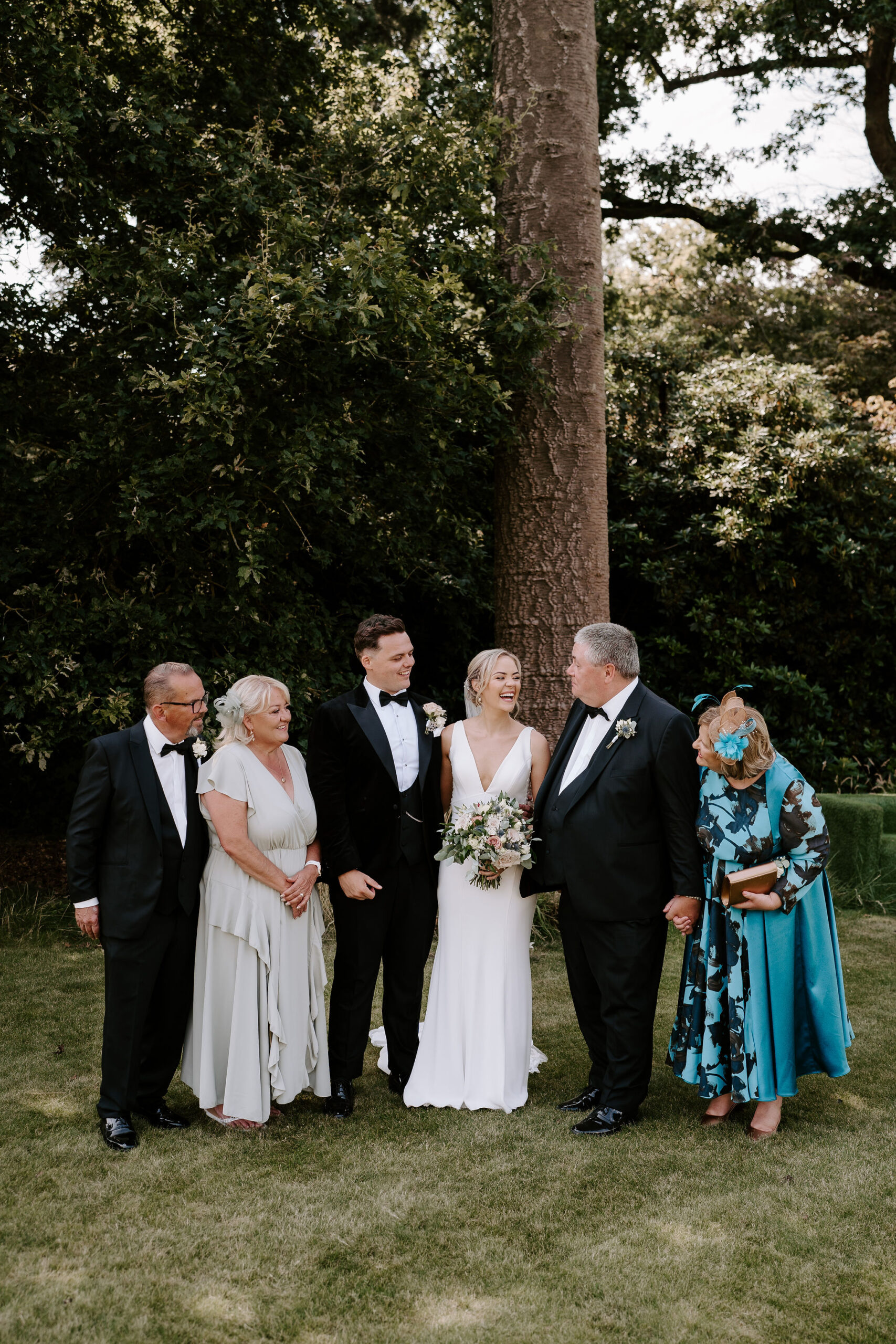 Summer elegance at luxury British wedding venue Iscoyd Park by Lauren Juliette Photography