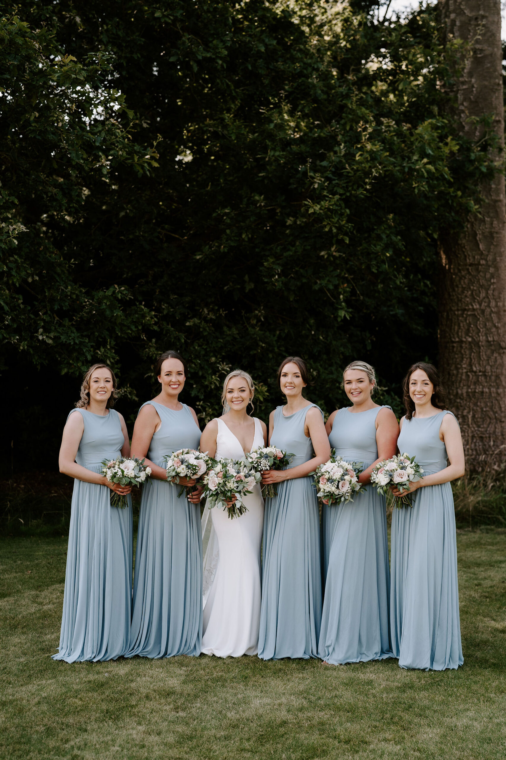 Summer elegance at luxury British wedding venue Iscoyd Park by Lauren Juliette Photography