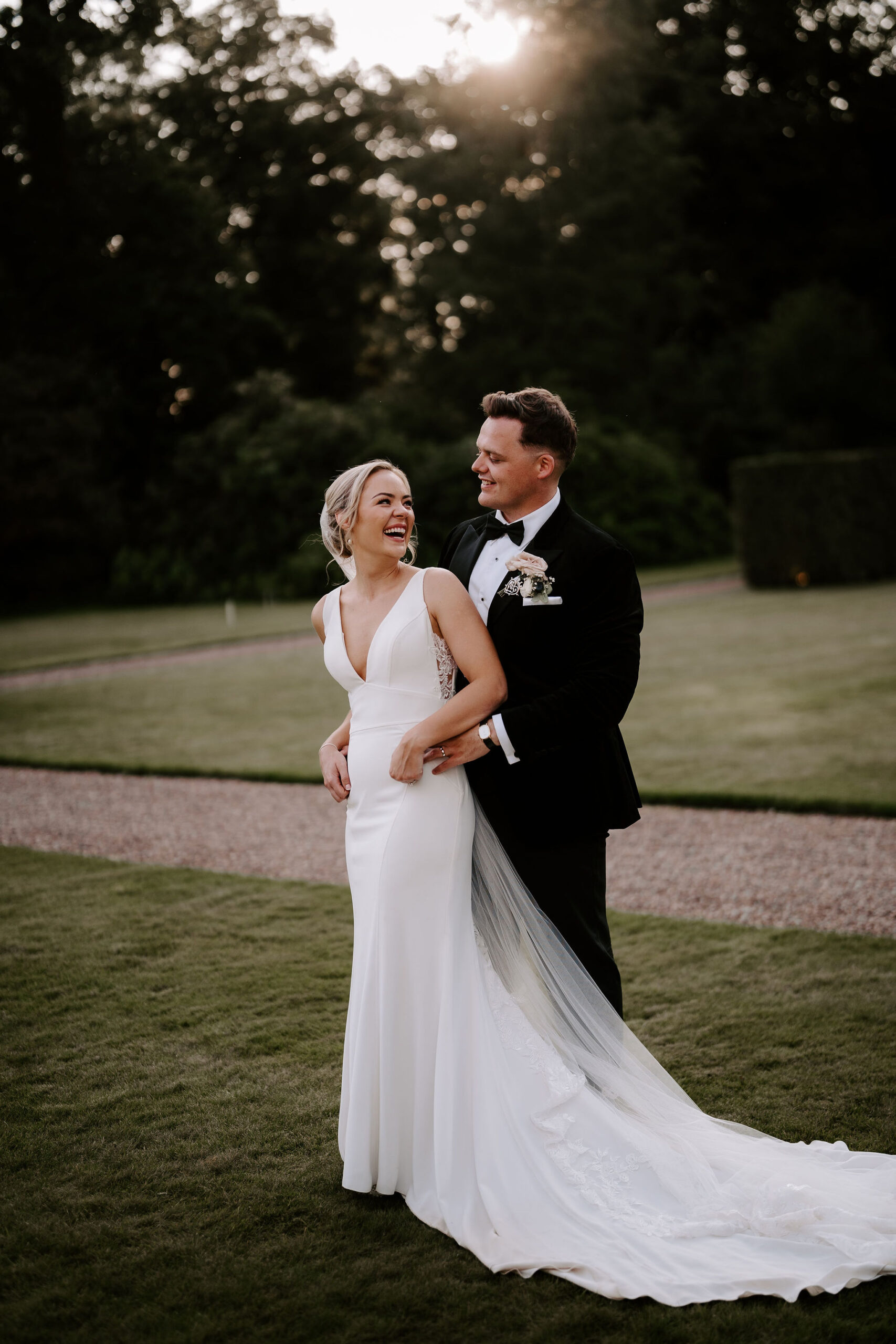 Summer elegance at luxury British wedding venue Iscoyd Park by Lauren Juliette Photography