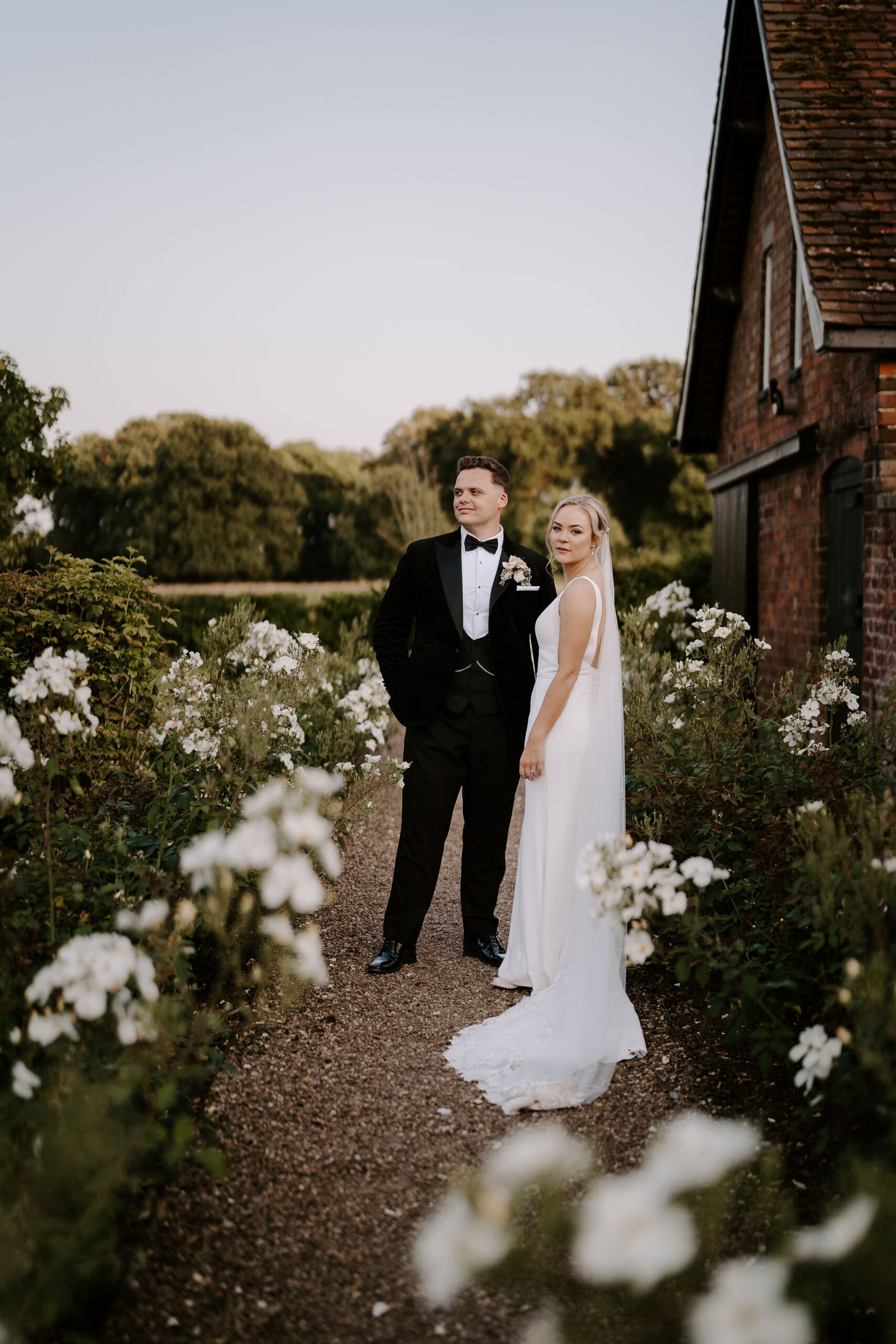 Summer elegance at luxury British wedding venue Iscoyd Park by Lauren Juliette Photography