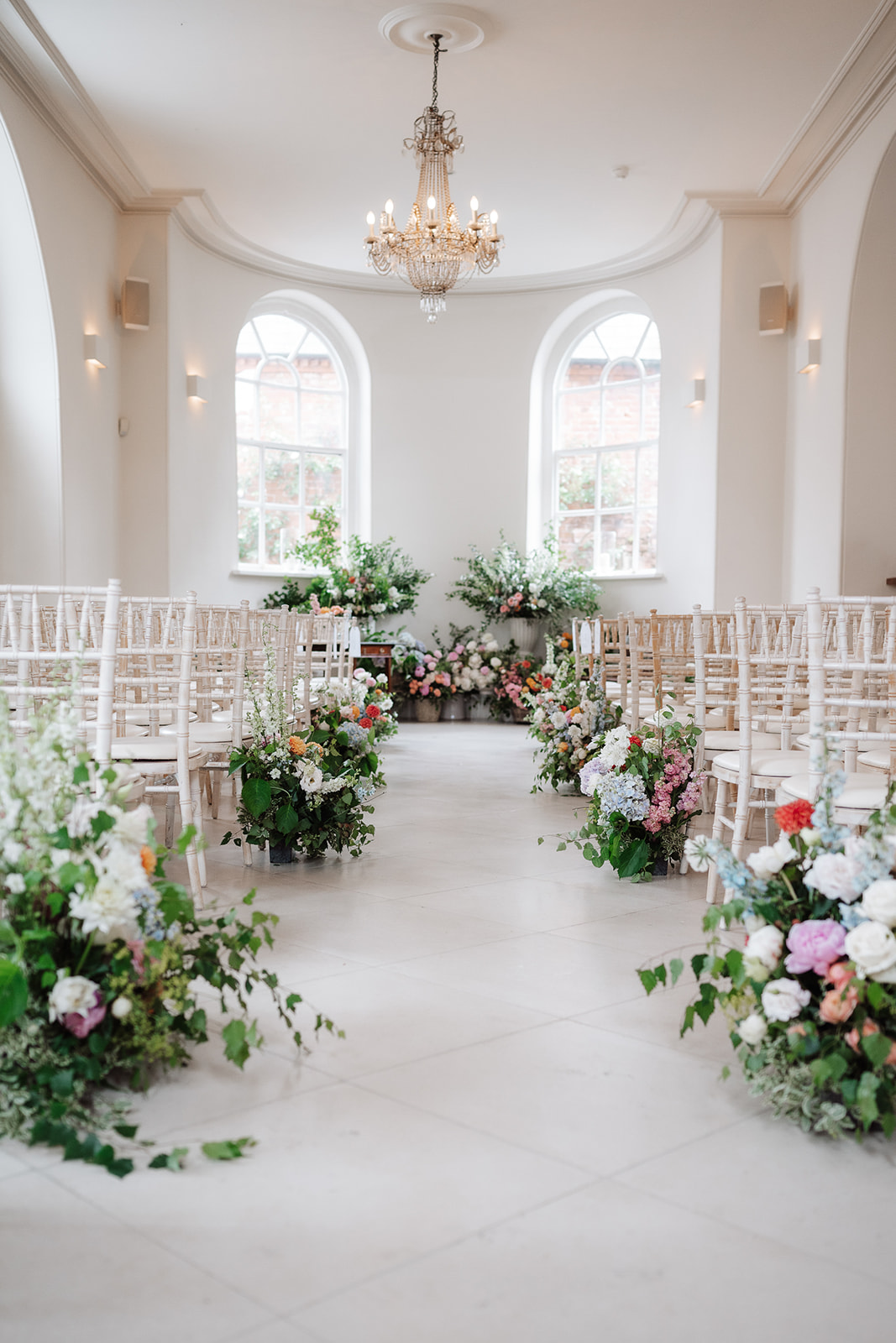 Check out this colour pop modern luxe wedding with coral florals at Iscoyd Park by Lucy Henzell Photography