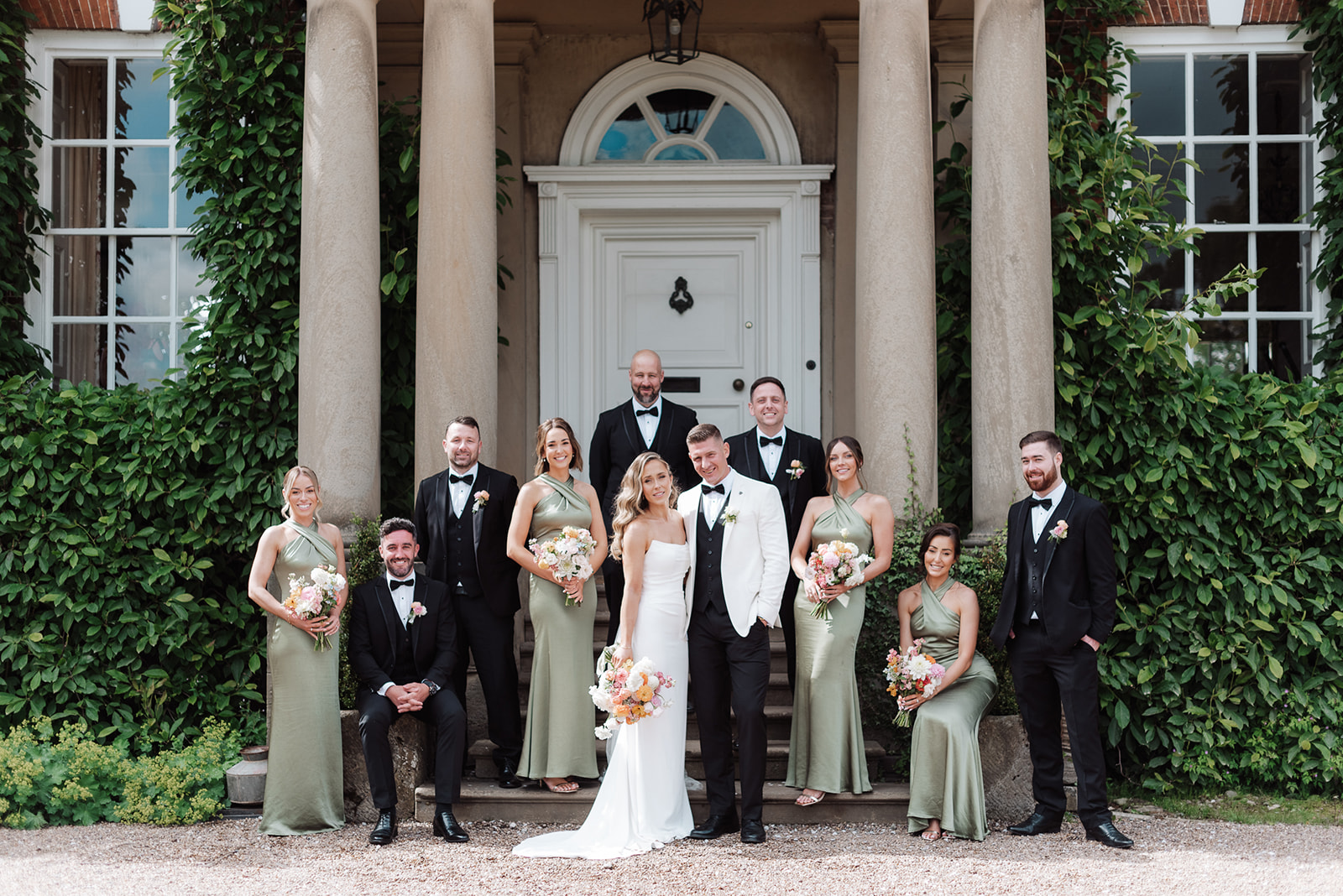 Check out this colour pop modern luxe wedding with coral florals at Iscoyd Park by Lucy Henzell Photography