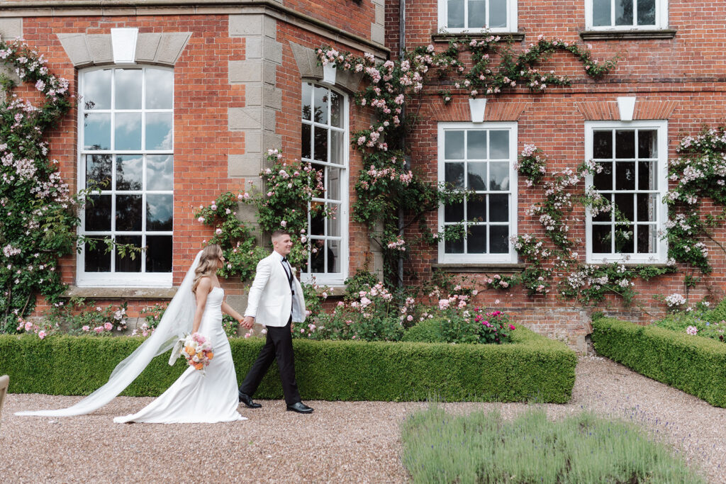 Colour POP modern luxe summer wedding at exclusive use wedding venue Iscoyd Park by Lucy Henzell Photography