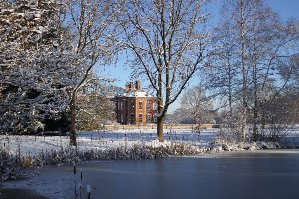 Calling all newly engaged couples! Visit luxury wedding venue Iscoyd Park's Open House events on 11th, 12th, 18th and 19th January 2025