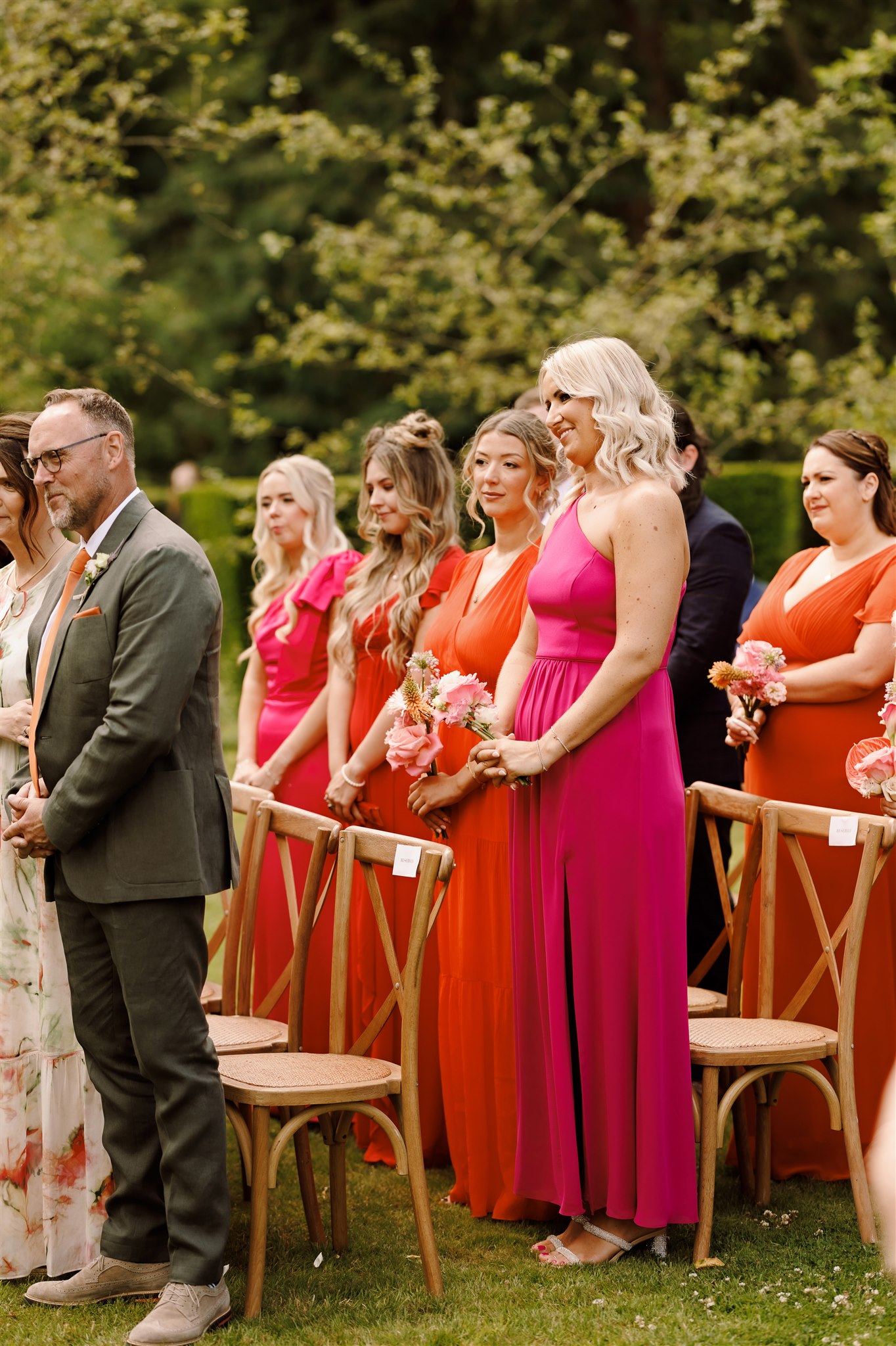 Red hot red romance at Iscoyd Park with an outdoor summer wedding at this exclusive venue