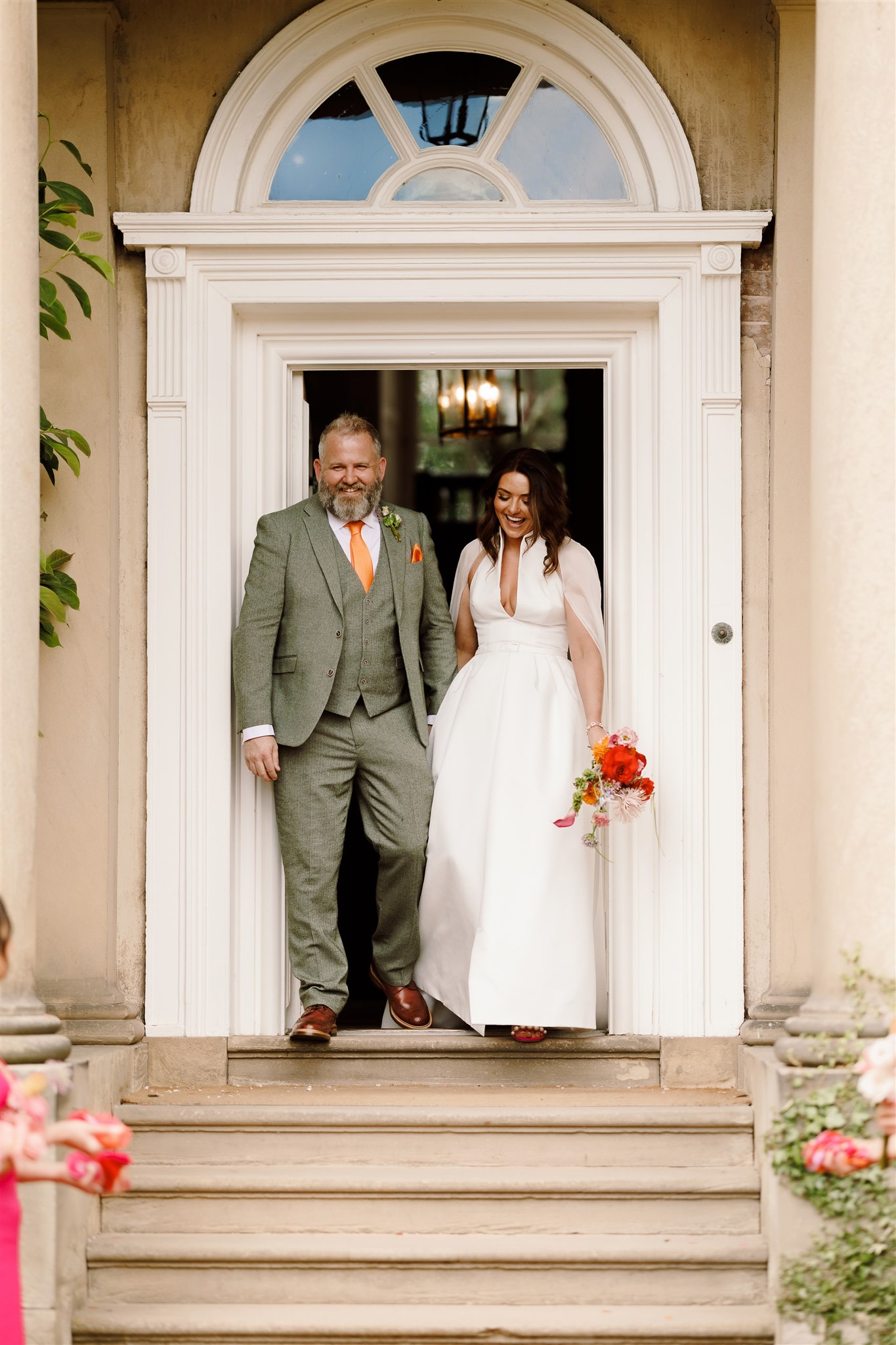 Red hot red romance at Iscoyd Park with an outdoor summer wedding at this exclusive venue