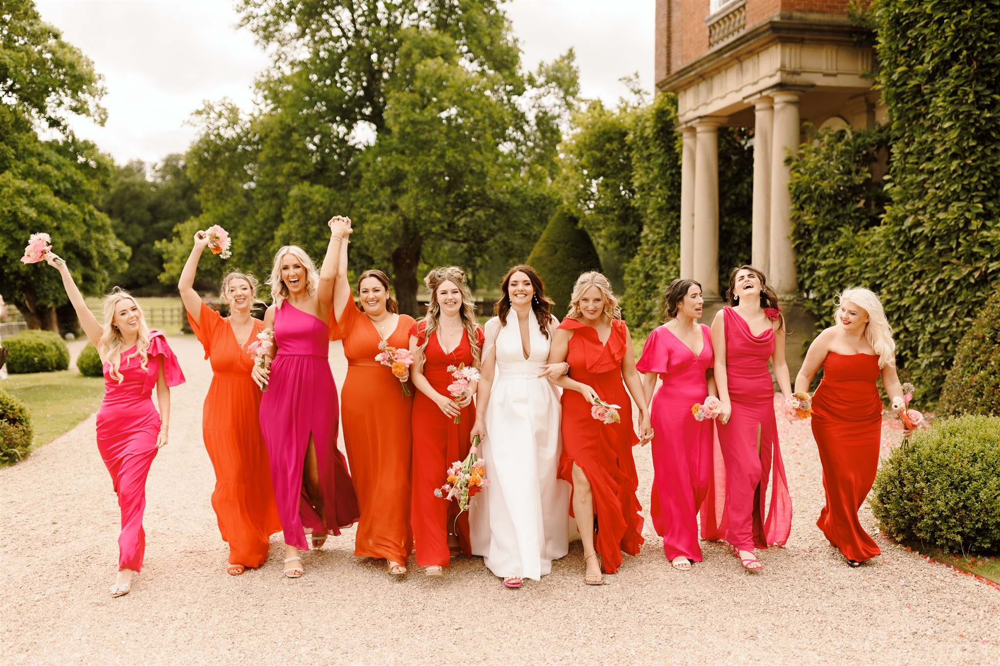 Red hot red romance at Iscoyd Park with an outdoor summer wedding at this exclusive venue