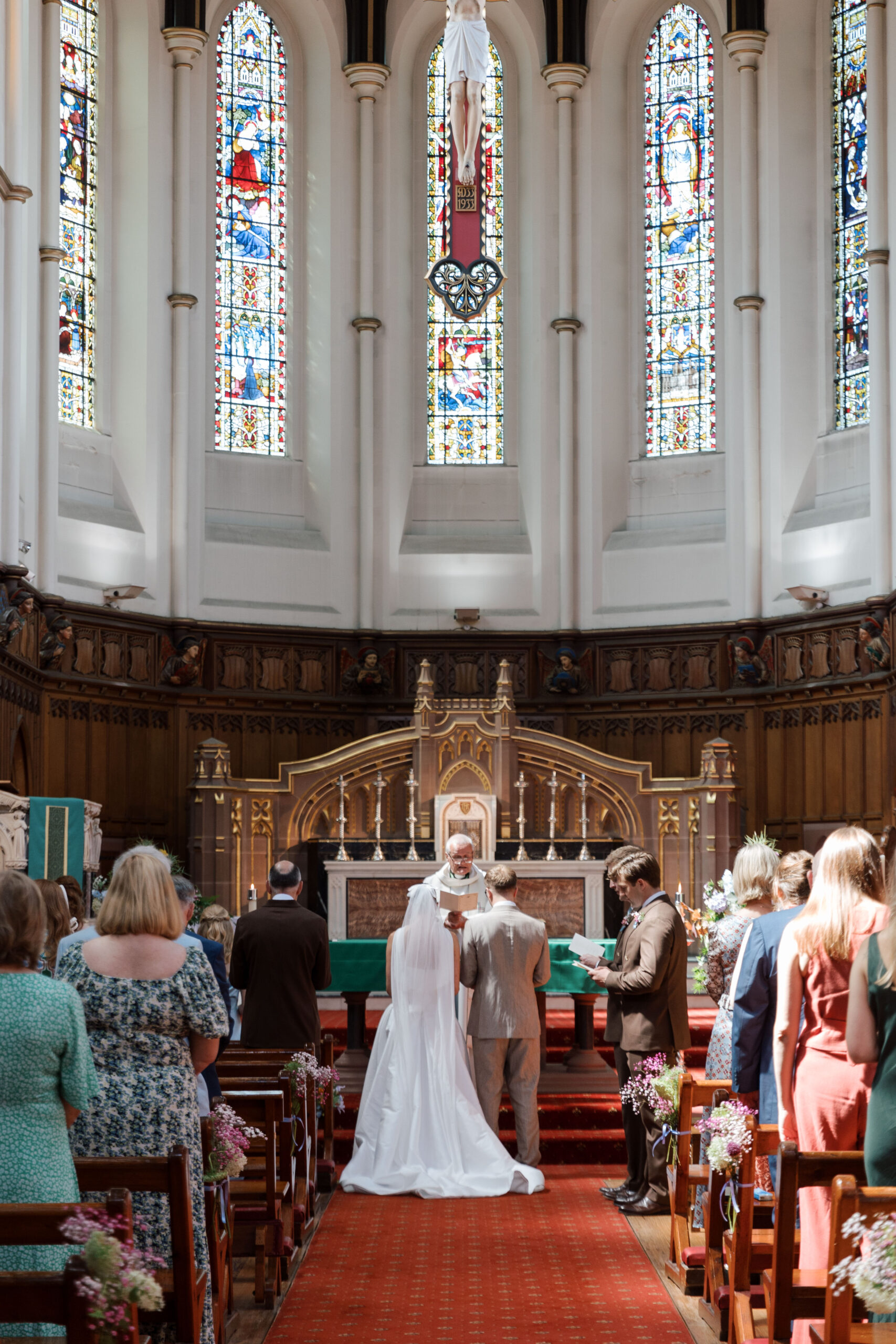 Check out this decadent Iscoyd Park Summer wedding with its nod to the 1950s captured by Sarah Landon Photography
