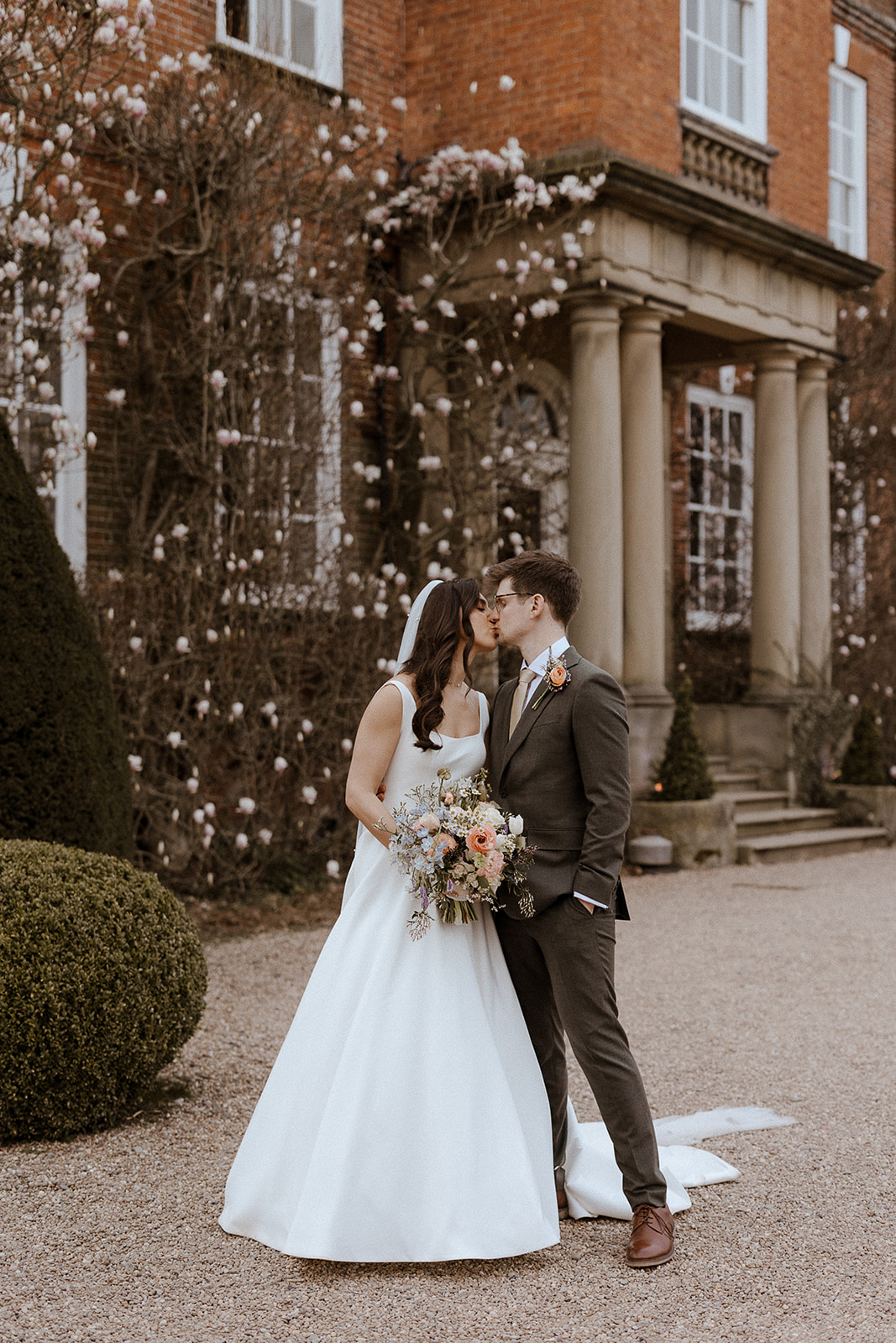 Music, pearls and national flower emblems themes reign supreme at this Iscoyd Park Spring 2025 wedding