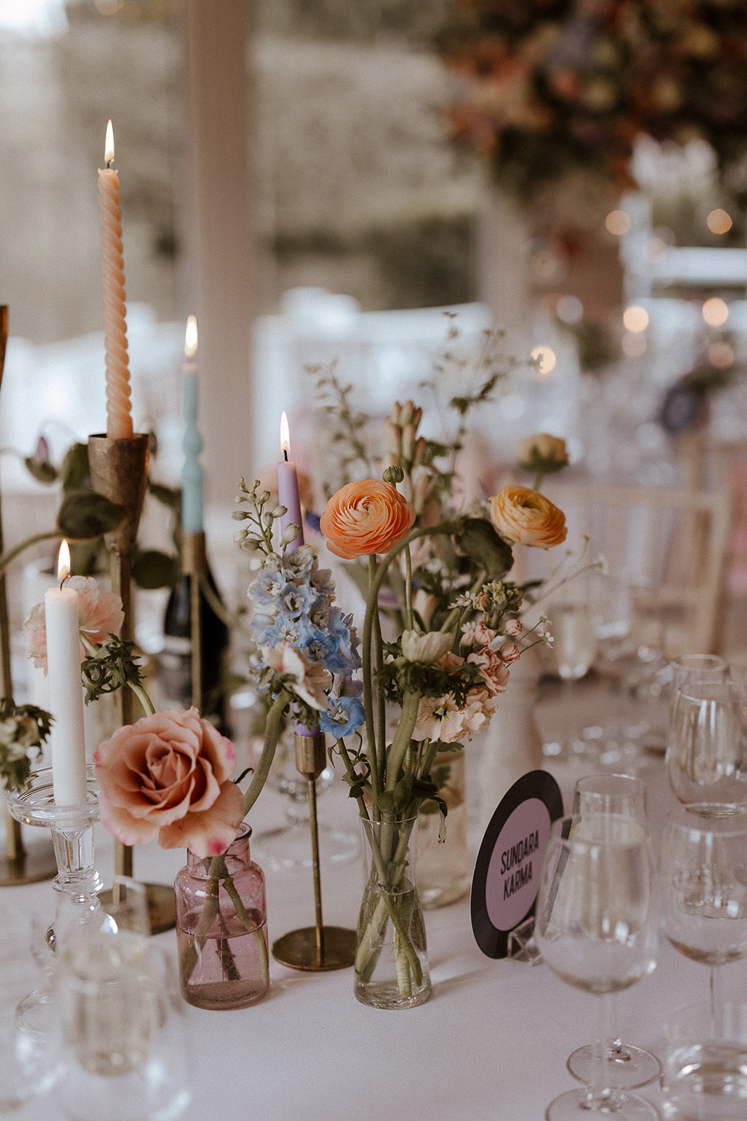Music, pearls and national flower emblems themes reign supreme at this Iscoyd Park Spring 2025 wedding